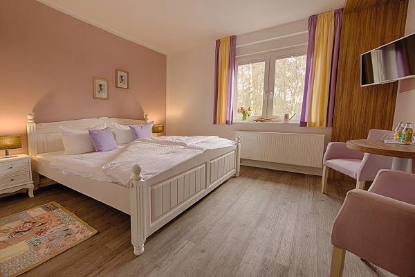 Hotel LandAroma Bed & Breakfast (Bestensee)